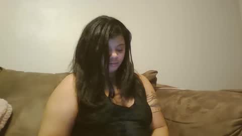 Snapshot of beautyloves chatting on 02/02/25, 03:49 Beauty online show from 02/02/25, 03:49