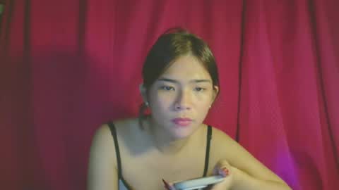 Snapshot of beautyqueen18x chatting on 04/09/26, 08:36 beautyqueen18x online show from 04/09/26, 08:36