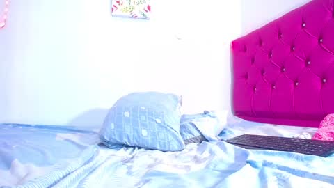 Snapshot of beautyyebonyy chatting on 12/11/24, 05:37 Abby online show from 12/11/24, 05:37