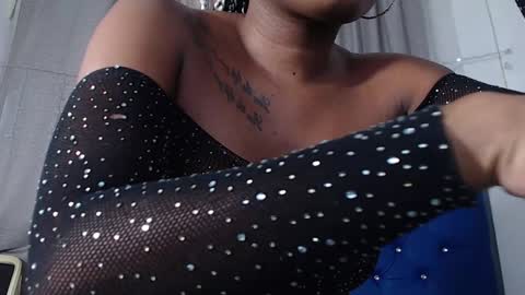 Snapshot of beautyyebonyy chatting on 01/11/25, 01:22 Abby online show from 01/11/25, 01:22