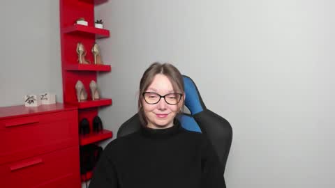 Zoe online show from 12/02/25, 08:08