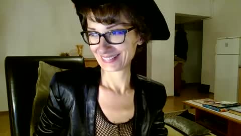 Raluca online show from 12/05/24, 04:12