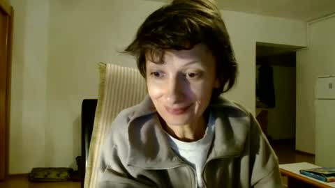 Raluca online show from 12/25/24, 08:28