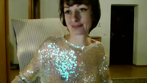 Raluca online show from 01/17/25, 06:33