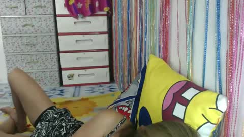 bebelove25 online show from 12/20/24, 01:03