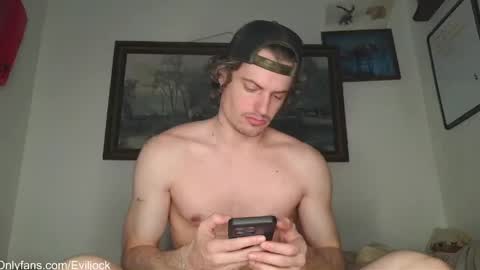 Snapshot of bebexxxdust chatting on 05/09/26, 03:23 bebe dust online show from 05/09/26, 03:23