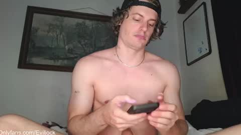 Snapshot of bebexxxdust chatting on 06/05/26, 04:08 bebe dust online show from 06/05/26, 04:08