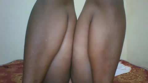 bebswee21 online show from 05/15/26, 09:49