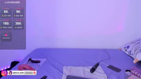 Snapshot of becca_be_ chatting on 12/10/24, 02:48 Becca is here online show from 12/10/24, 02:48