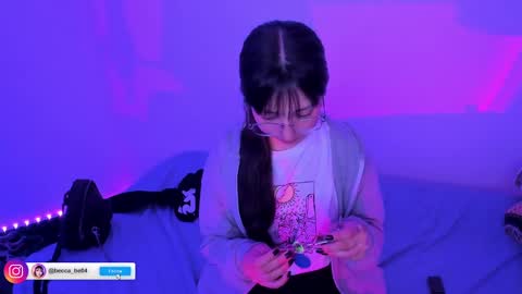 Snapshot of becca_be_ chatting on 01/14/25, 01:36 Becca is here online show from 01/14/25, 01:36