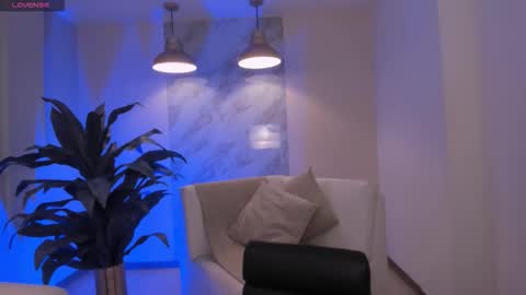 Snapshot of beccabaxter chatting on 09/24/25, 07:28 Am Becca online show from 09/24/25, 07:28