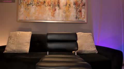 Snapshot of beccabaxter chatting on 10/03/25, 06:38 Am Becca online show from 10/03/25, 06:38