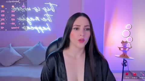 Snapshot of beccabaxter chatting on 11/01/25, 08:11 Am Becca online show from 11/01/25, 08:11