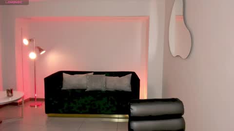 Snapshot of beccabaxter chatting on 01/17/26, 08:12 Am Becca online show from 01/17/26, 08:12