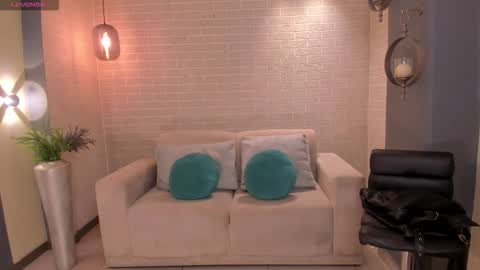 Snapshot of beccabaxter chatting on 02/15/26, 11:52 Am Becca online show from 02/15/26, 11:52