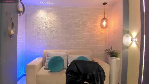 Snapshot of beccabaxter chatting on 02/23/26, 12:02 Am Becca online show from 02/23/26, 12:02