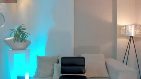 Snapshot of beccabaxter chatting on 07/25/26, 06:27 Am Becca online show from 07/25/26, 06:27