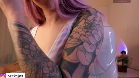 Marzhie online show from 10/10/25, 02:16