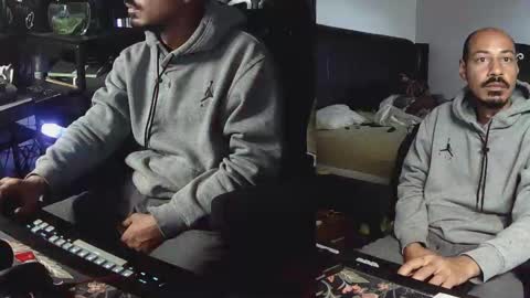 Snapshot of bedstuymonstercock90 chatting on 01/17/26, 07:17 hungnheavy online show from 01/17/26, 07:17
