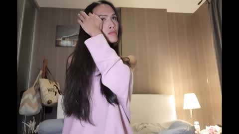 bee_thai online show from 01/11/26, 06:57