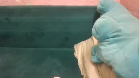 Snapshot of beebaby_xx chatting on 10/23/25, 03:50 beebaby_xx online show from 10/23/25, 03:50