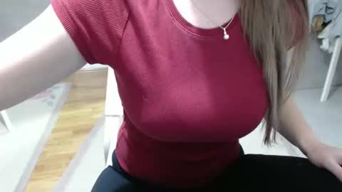 beeeeeeeea online show from 10/08/25, 08:28