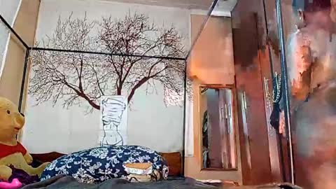 beencee2 online show from 10/27/25, 05:11