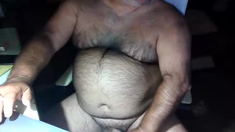 Snapshot of beers19 chatting on 09/13/25, 03:01 beers19 online show from 09/13/25, 03:01