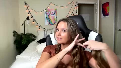 all links here  online show from 01/06/25, 01:09