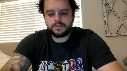 Snapshot of beginnersluck111 chatting on 09/27/25, 04:12 Beginners Luck online show from 09/27/25, 04:12