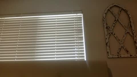 Snapshot of beginnersluck111 chatting on 10/08/25, 04:37 Beginners Luck online show from 10/08/25, 04:37