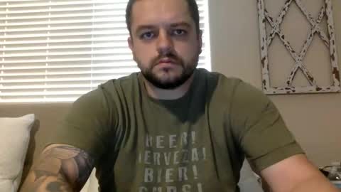 Snapshot of beginnersluck111 chatting on 11/03/25, 03:57 Beginners Luck online show from 11/03/25, 03:57