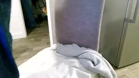 behindcloseddoors8 online show from 11/23/25, 12:43