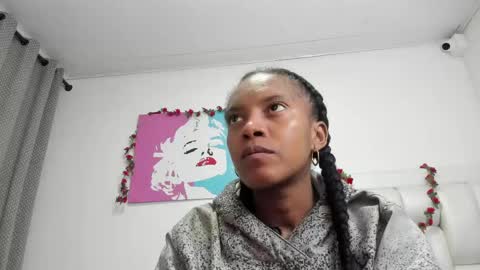Snapshot of belen10 chatting on 05/17/26, 11:39 Belen online show from 05/17/26, 11:39