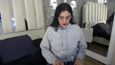 Snapshot of belen_green chatting on 06/19/26, 11:47 Belen online show from 06/19/26, 11:47