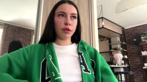 Lola online show from 05/12/26, 09:17