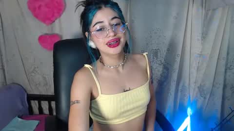 Snapshot of belinda_luna_ chatting on 12/07/24, 01:25 modelo independiente online show from 12/07/24, 01:25