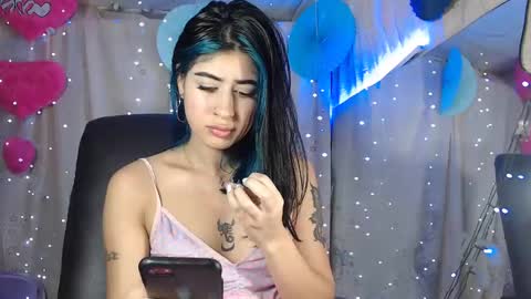 Snapshot of belinda_luna_ chatting on 01/03/25, 02:32 modelo independiente online show from 01/03/25, 02:32