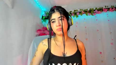 Snapshot of belinda_luna_ chatting on 11/27/25, 11:40 modelo independiente online show from 11/27/25, 11:40