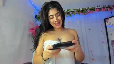 Snapshot of belinda_luna_ chatting on 11/30/25, 06:12 modelo independiente online show from 11/30/25, 06:12