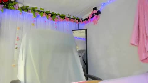 Snapshot of belinda_luna_ chatting on 02/14/26, 09:22 modelo independiente online show from 02/14/26, 09:22