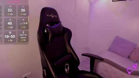 Bella online show from 09/12/25, 02:39