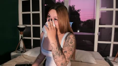 Snapshot of bella01_ chatting on 02/27/26, 11:32 BELLA online show from 02/27/26, 11:32