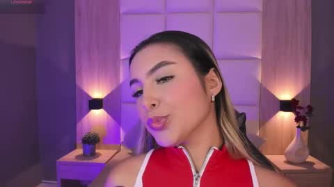 Bella cam online show from 09/09/25, 08:52