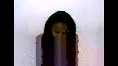 Snapshot of bella193999 chatting on 02/16/25, 02:43 bella193999 online show from 02/16/25, 02:43