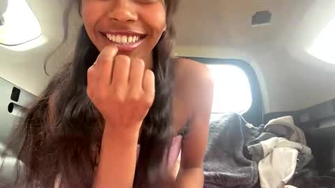 Snapshot of bella19sua chatting on 09/10/25, 06:41 bella19sua online show from 09/10/25, 06:41