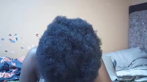 Bella online show from 11/24/25, 04:34