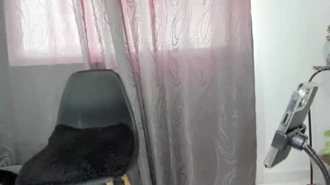 isabella online show from 02/13/25, 04:50