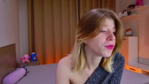 Bella online show from 10/24/25, 11:45