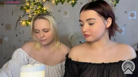 bella_and_alice online show from 05/08/26, 03:39